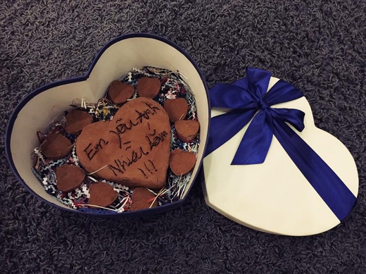 
	
	Món quà 'handmade' ẩn chứa nhiều tình cảm của Tâm Tít dành cho chồng trong ngày Valentine.